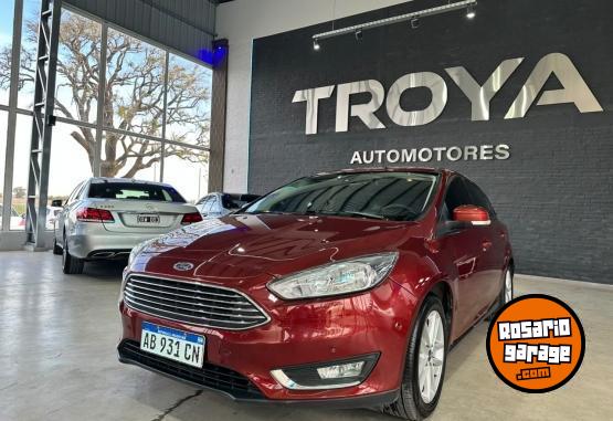 Autos - Ford FOCUS 1.6 S 2017 Nafta 179000Km - En Venta