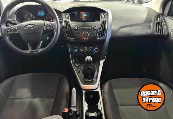 Autos - Ford FOCUS 1.6 S 2017 Nafta 179000Km - En Venta