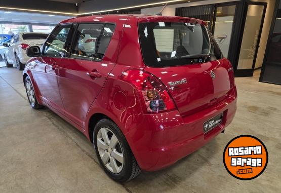 Autos - Suzuki SUZUKI SWIFT 1.5L 5P 2010 2010 Nafta 156000Km - En Venta