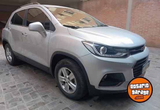 Autos - Chevrolet Tracker premier 2017 Nafta 123000Km - En Venta