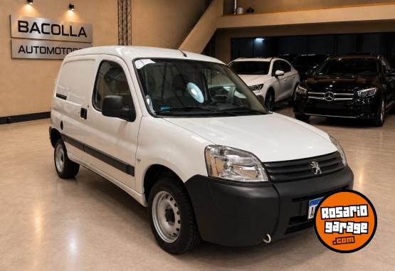 Utilitarios - Peugeot PARTNER HDI 2023 Diesel 21000Km - En Venta