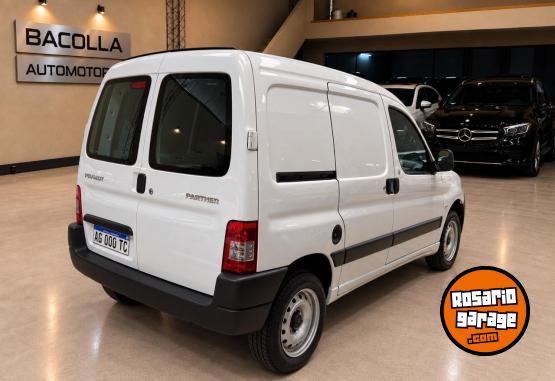 Utilitarios - Peugeot PARTNER HDI 2023 Diesel 21000Km - En Venta