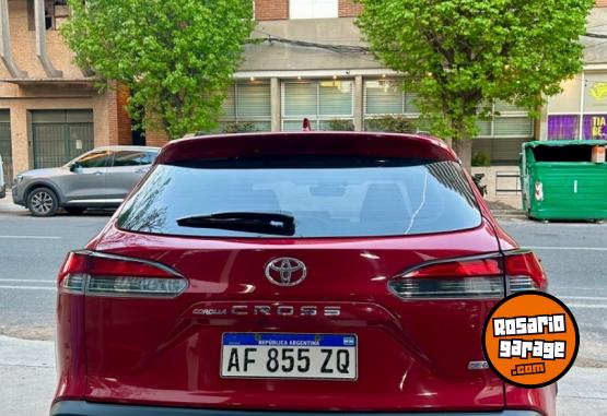 Camionetas - Toyota Corolla Cross SEG 2023 Nafta 48000Km - En Venta