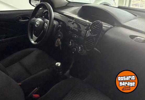 Autos - Toyota ETIOS 2021 Nafta - En Venta