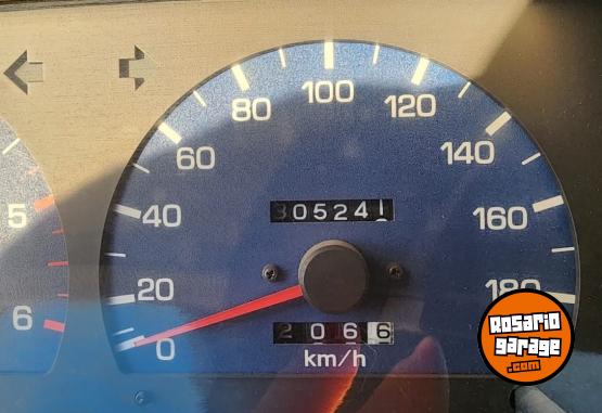 Camionetas - Toyota Hilux 4x2 2004 Diesel 305000Km - En Venta