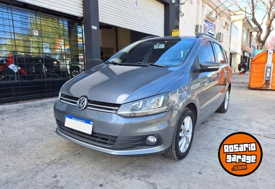 Autos - Volkswagen Suran Trendline 2016 Nafta 144700Km - En Venta
