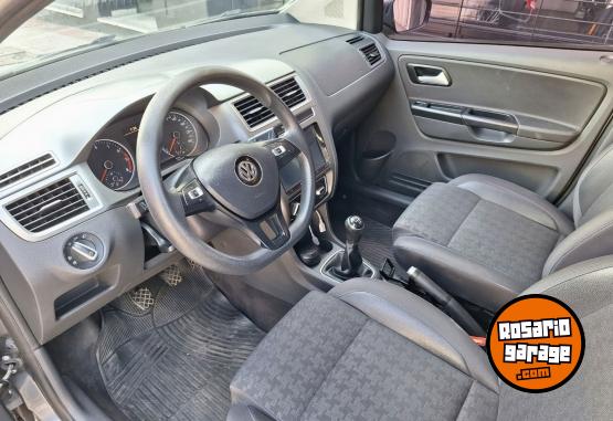Autos - Volkswagen Suran Trendline 2016 Nafta 144700Km - En Venta
