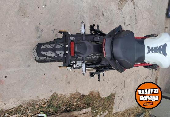 Motos - Benelli 302s 2024 Nafta 6000Km - En Venta