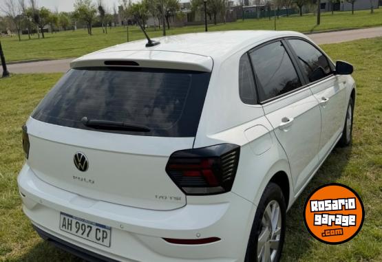 Autos - Volkswagen Polo Confortline 2026 Nafta 8500Km - En Venta