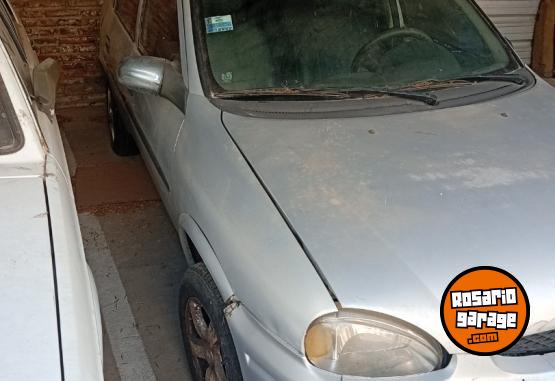 Autos - Chevrolet Corsa 4 puertas 2001 GNC 180000Km - En Venta