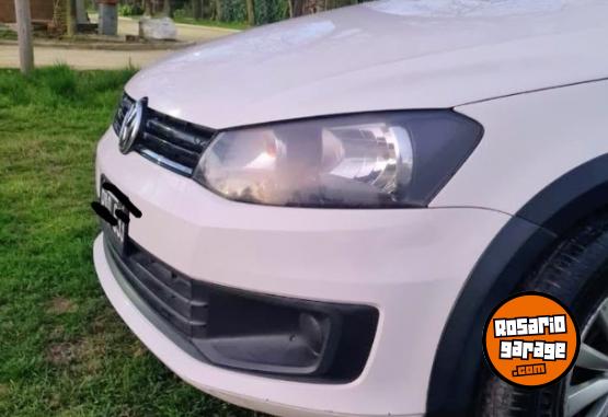 Utilitarios - Volkswagen Saveiro doble cabina 2015 Nafta 140000Km - En Venta