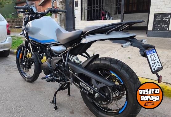 Motos - Royal Enfield Himalayan 450 2025 Nafta 6700Km - En Venta