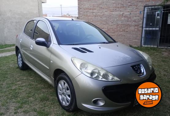 Autos - Peugeot 207 2009 Nafta 169000Km - En Venta