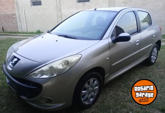 Autos - Peugeot 207 2009 Nafta 169000Km - En Venta