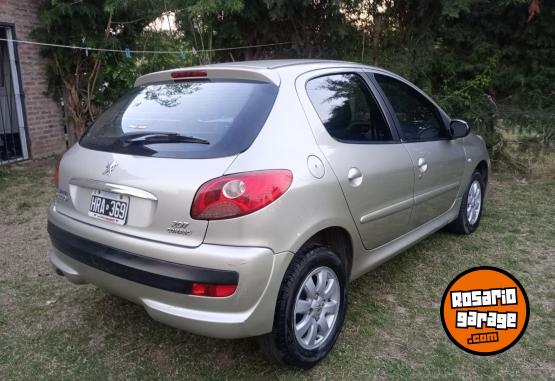 Autos - Peugeot 207 2009 Nafta 169000Km - En Venta