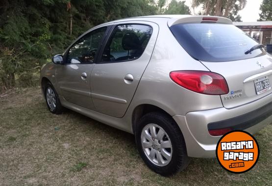 Autos - Peugeot 207 2009 Nafta 169000Km - En Venta