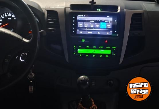 Camionetas - Toyota Hilux Srv 4x2 2011 Diesel 179600Km - En Venta