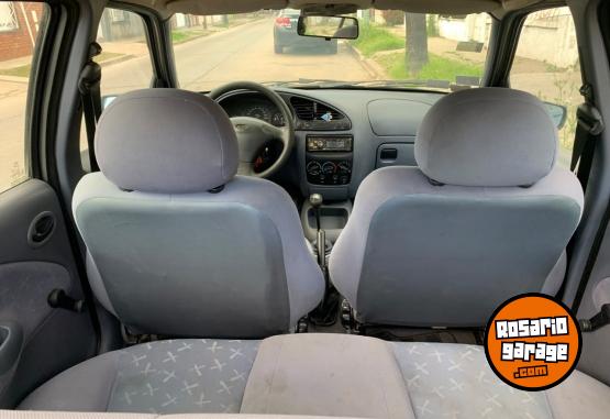 Autos - Ford Fiesta 1997 Nafta 230000Km - En Venta