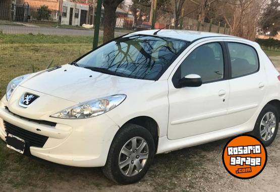 Autos - Peugeot 207 2013 Nafta 116500Km - En Venta