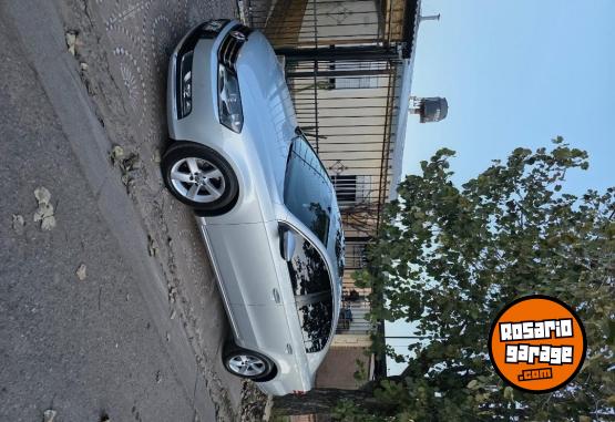 Autos - Volkswagen Passat 2012 Nafta 130000Km - En Venta