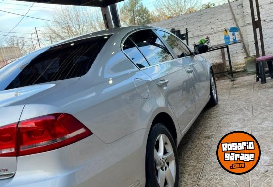 Autos - Volkswagen Passat 2012 Nafta 130000Km - En Venta