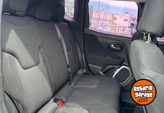 Autos - Chrysler RENEGADE 2017 Nafta 77400Km - En Venta