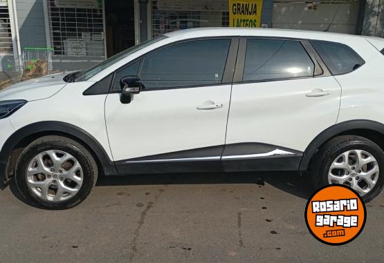 Autos - Renault Captur ZEN 2017 Nafta 58000Km - En Venta