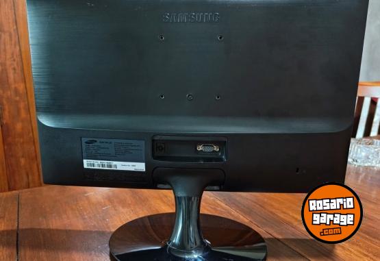 Inform�tica - MONITOR SAMSUNG S19D300 - En Venta
