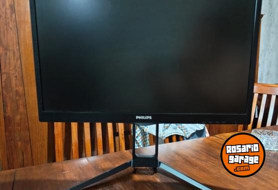 Inform�tica - MONITOR PHILIPS MODELO 223V5L - En Venta