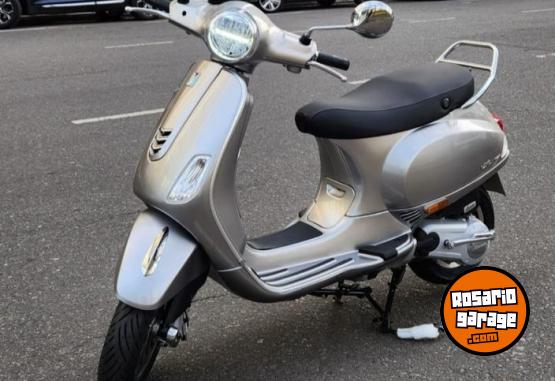 Motos - Vespa Vxl 150 inyección abs led 2024 Nafta 14500Km - En Venta