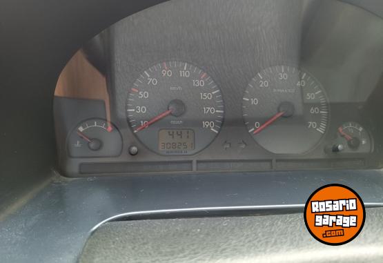 Utilitarios - Peugeot Partner patagonica 2001 Diesel 308251Km - En Venta