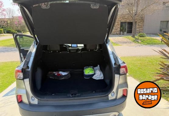Autos - Ford KUGA TITANIUM AWD 2022 Electrico / Hibrido 87800Km - En Venta