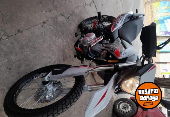 Motos - Motomel Skua silver 150 edici�n 2026 Nafta 3000Km - En Venta