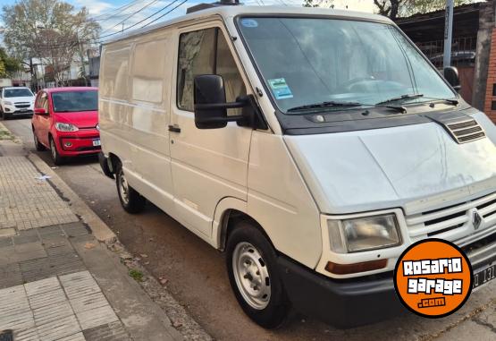 Utilitarios - Renault Trafic 1997 GNC 240000Km - En Venta