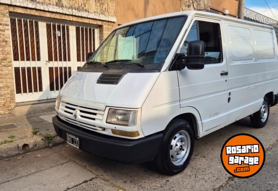 Utilitarios - Renault Trafic 1997 GNC 240000Km - En Venta