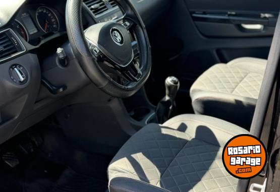Autos - Volkswagen Suran 2017 Nafta 131000Km - En Venta