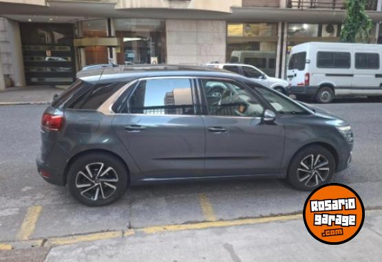 Autos - Citroen C4 Picasso HDI 2017 Diesel 103000Km - En Venta