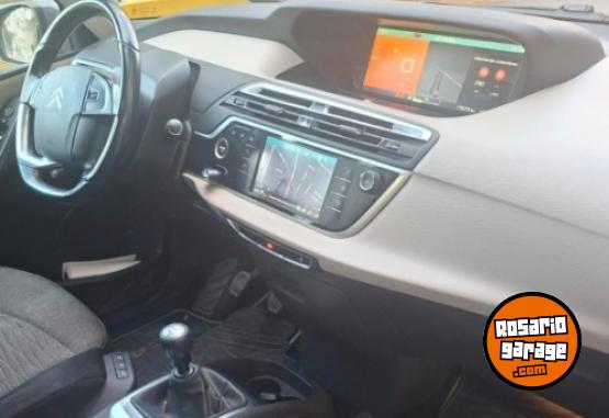 Autos - Citroen C4 Picasso HDI 2017 Diesel 103000Km - En Venta