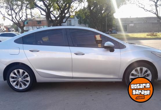 Autos - Chevrolet Cruze turbo 2016 Nafta 140000Km - En Venta