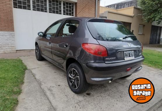 Autos - Peugeot 206 generación plus 1.4 2012 Nafta 88700Km - En Venta
