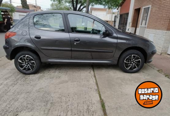 Autos - Peugeot 206 generación plus 1.4 2012 Nafta 88700Km - En Venta