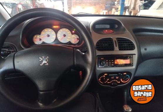 Autos - Peugeot 206 generación plus 1.4 2012 Nafta 88700Km - En Venta