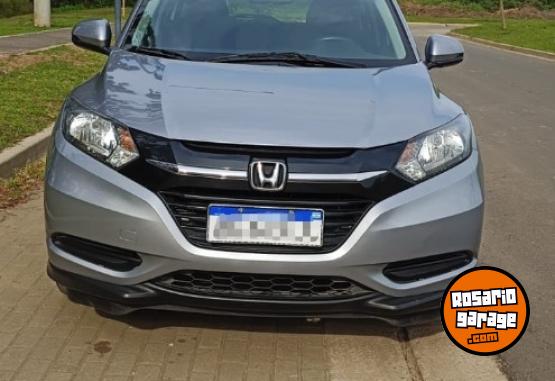 Autos - Honda HRV LX 2017 Nafta 99000Km - En Venta