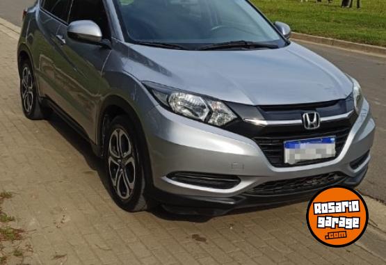 Autos - Honda HRV LX 2017 Nafta 99000Km - En Venta