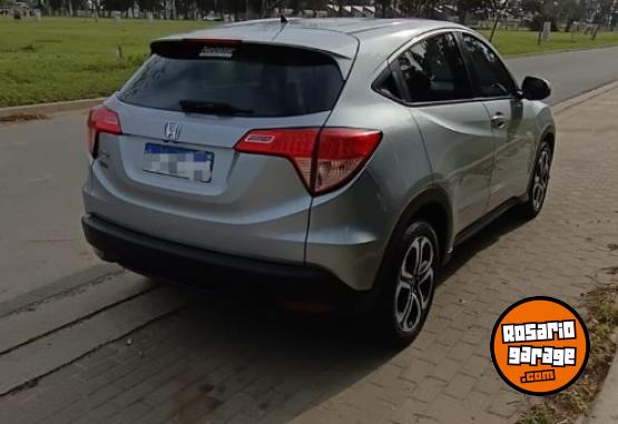 Autos - Honda HRV LX 2017 Nafta 99000Km - En Venta