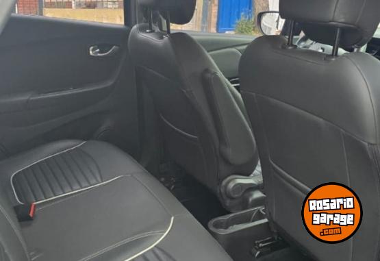Autos - Renault Captur 2018 Nafta 125000Km - En Venta