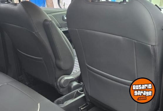 Autos - Renault Captur 2018 Nafta 125000Km - En Venta