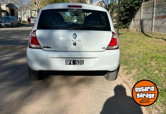 Autos - Renault Clio Confort plus 2014 Nafta 145000Km - En Venta