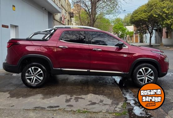Camionetas - Fiat Toro volcano 4x4 2017 Diesel 110000Km - En Venta