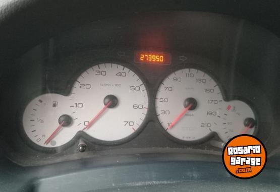 Utilitarios - Peugeot Partner confort 2013 GNC 273000Km - En Venta